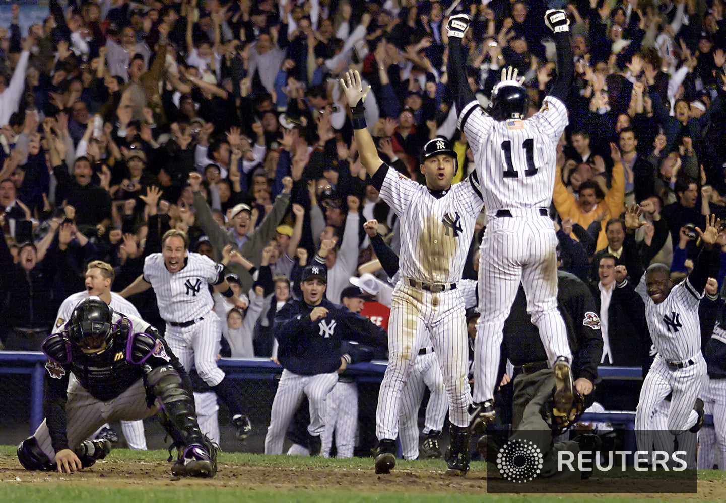 2001-11-01 WS Game 5 jubo 09214c