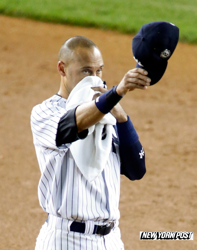 2014-09-25 Jeter last home game teary eyed RFS16004