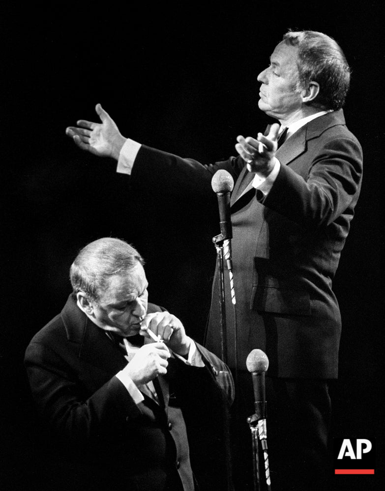 1974-10-12 Sinatra vert double exposure