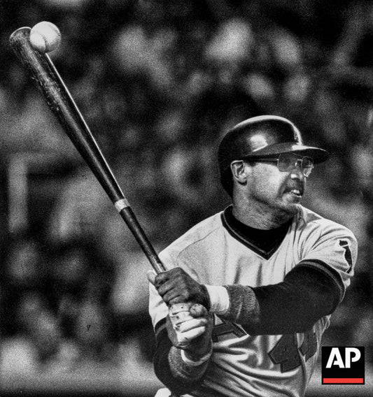 1982-07-24 Reggie Jackson fouls pitch