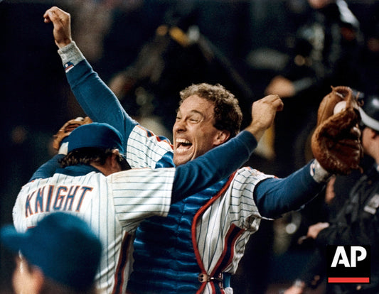 1986-10-27 Carter-Knight as Mets win WS 1986