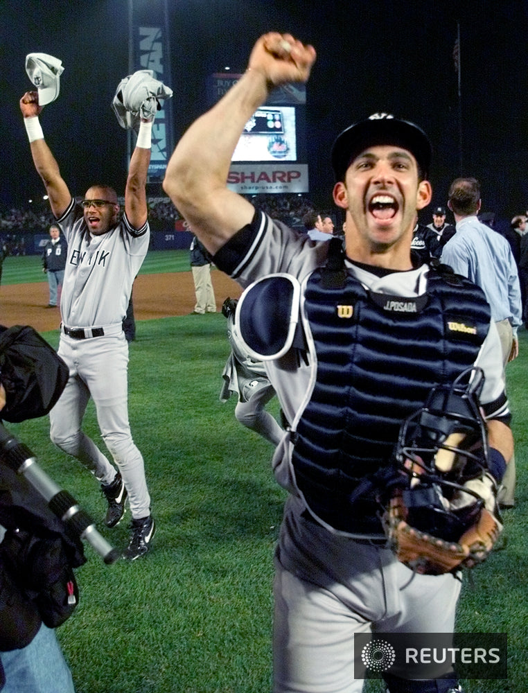 2000-10-26 Posada celeb WS win RTR11R9Ifix