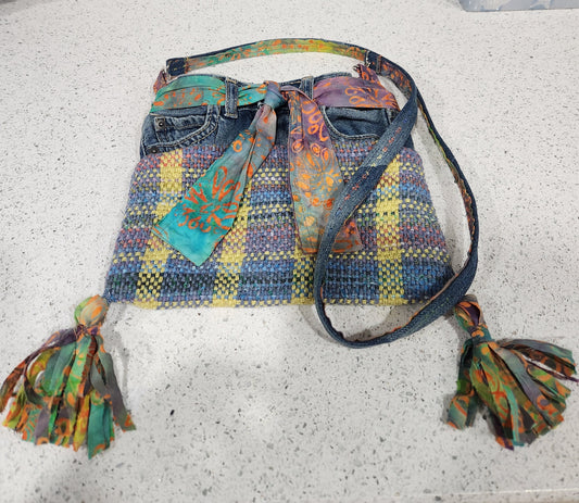 Melissa Lamont-Gordon- It's Cool to Upcycle Crossbody