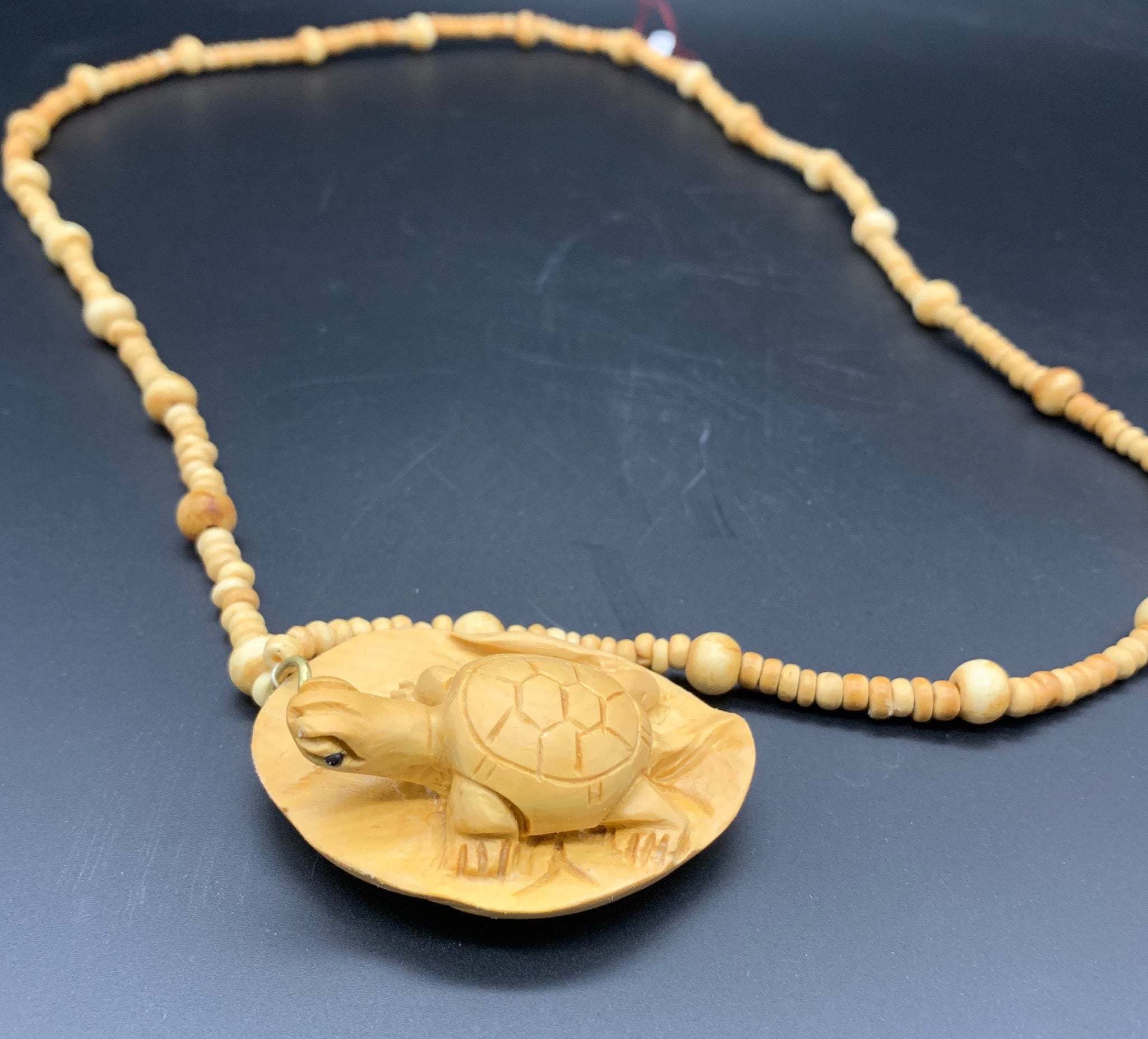Liz Wallace - Blond Turtle on leaf Necklace